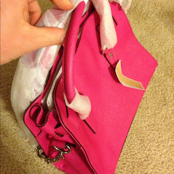 Michael Kors Hamilton Satchel in Raspberry
